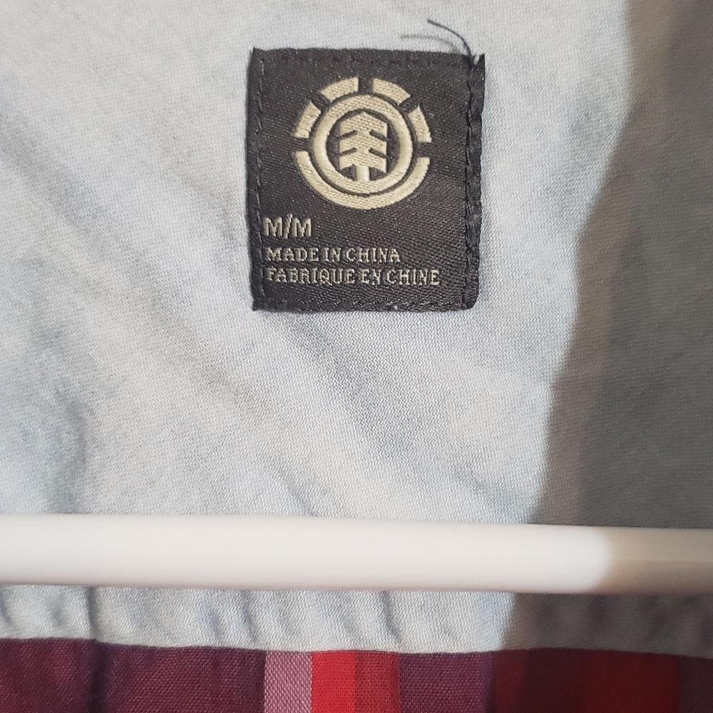 Element Button Up - Picture 4 of 4